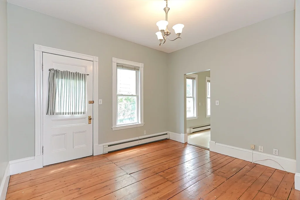 2 bed, 1 bath apartment for rent at 108 Beacon St Unit 1, Spring Hill — photo 7 of 12