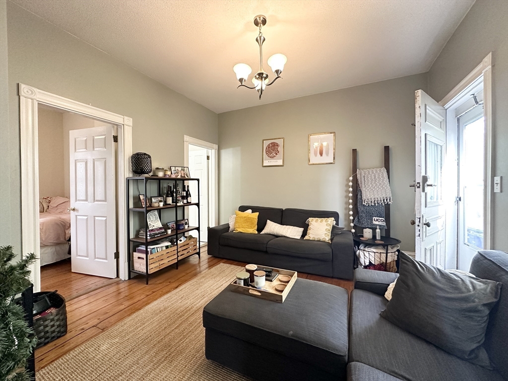 2 bed, 1 bath apartment for rent at 108 Beacon St Unit 1r, Inman Square — photo 1 of 10