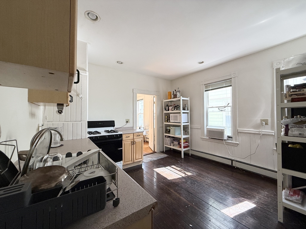 3 bed, 1 bath apartment for rent at 108 Beacon St Unit 2, Inman Square — photo 8 of 15