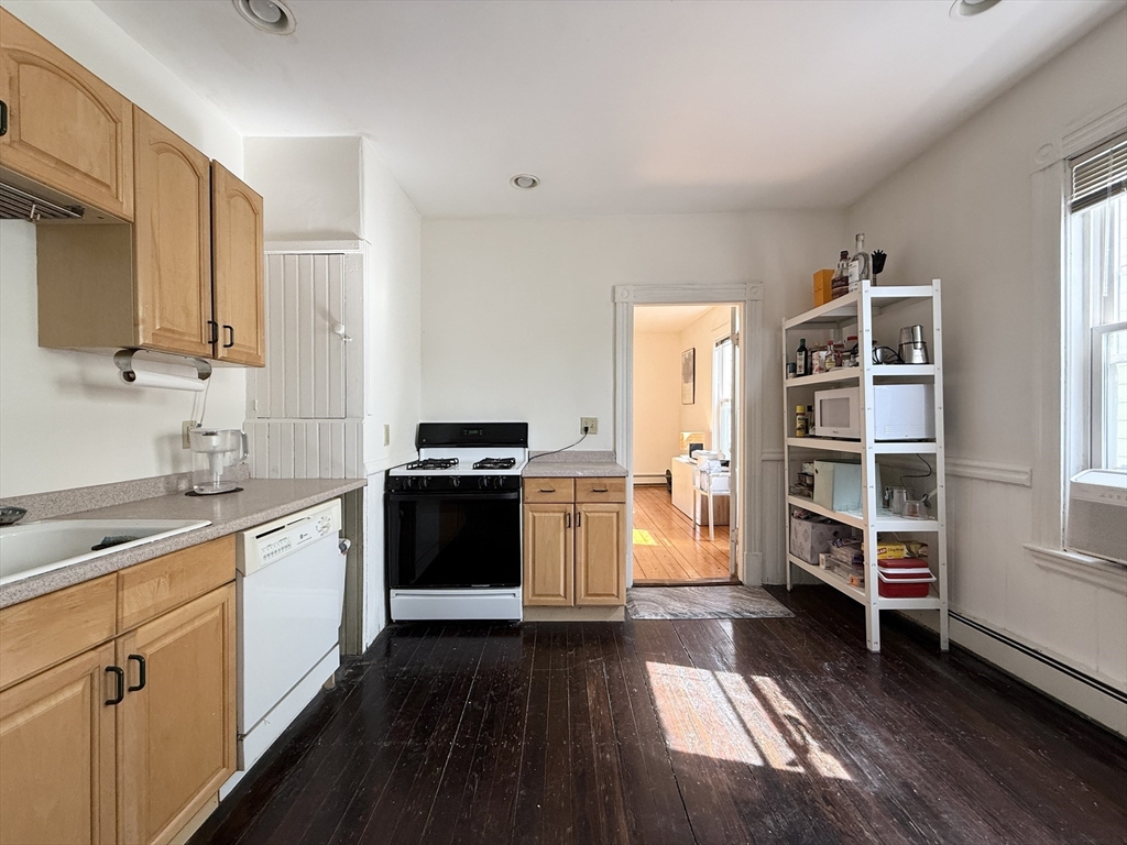 3 bed, 1 bath apartment for rent at 108 Beacon St Unit 2, Inman Square — photo 7 of 15