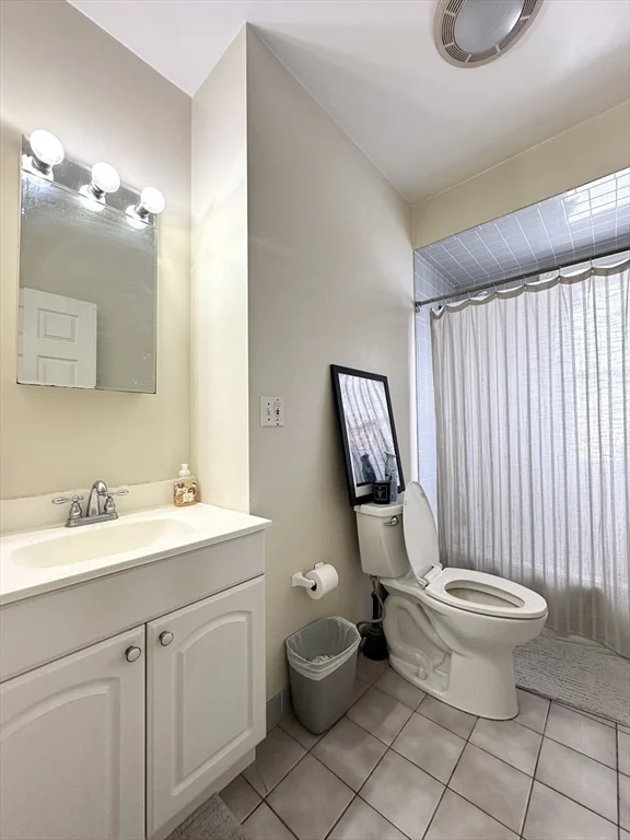 3 bed, 1 bath apartment for rent at 108 Beacon St Unit 3, Inman Square — photo 4 of 5