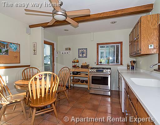 4 bed, 2 bath apartment for rent at 108 Bowdoin St, Tufts — photo 11 of 34