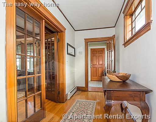 4 bed, 2 bath apartment for rent at 108 Bowdoin St, Tufts — photo 3 of 34