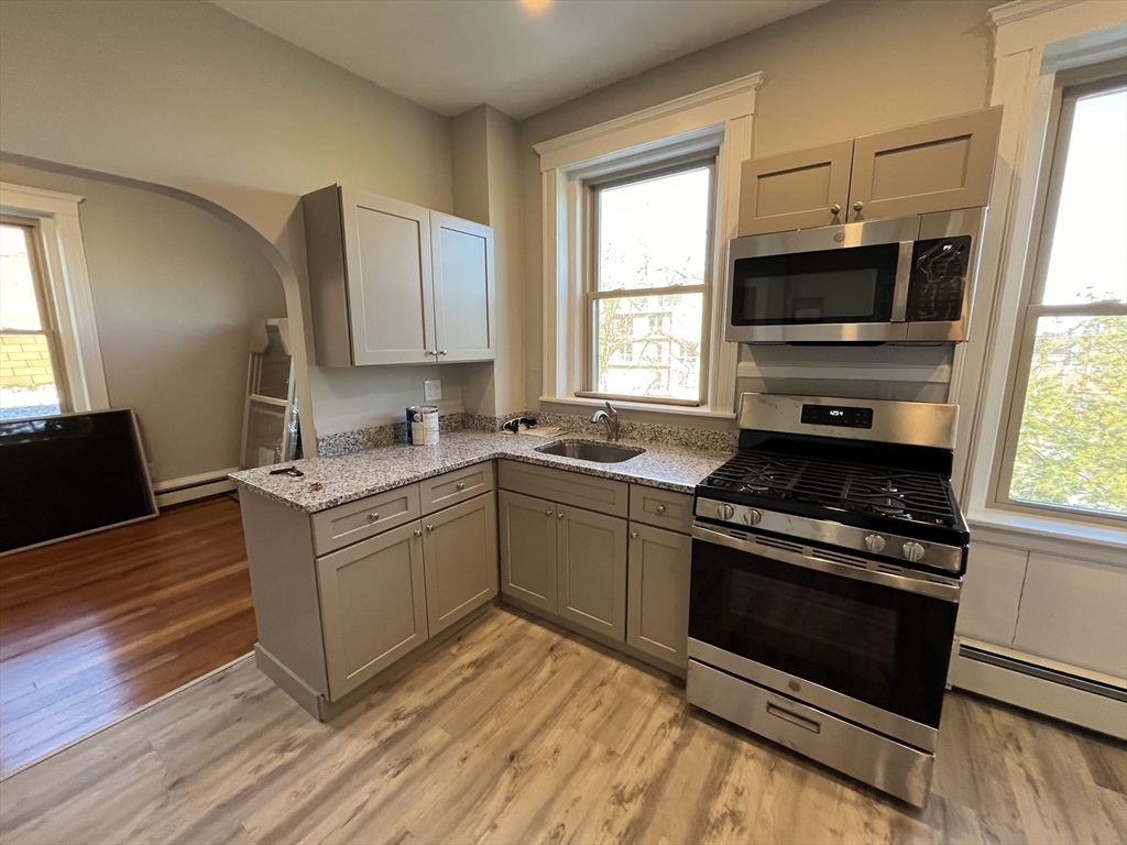1 bed, 1 bath apartment for rent at 108 Bristol Rd Unit 7, Medford — photo 1 of 29