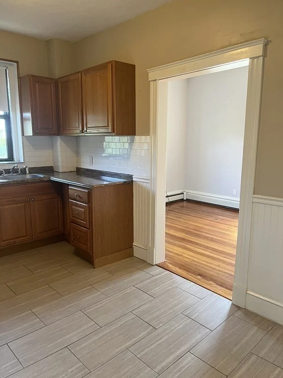 1 bed, 1 bath apartment for rent at 108 Bristol Rd Unit 8, Ball Square — photo 4 of 18