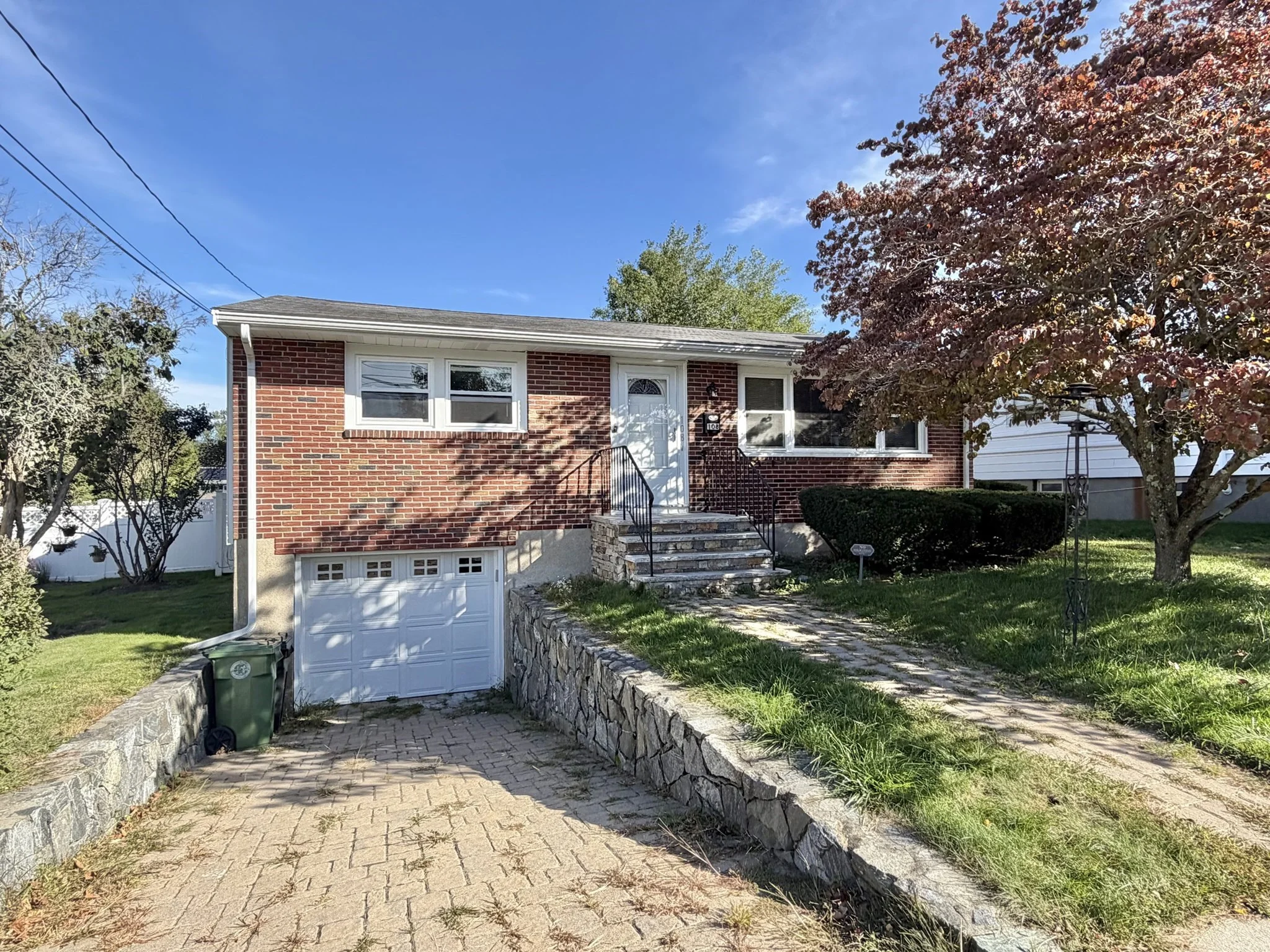 3 bed, 1 bath apartment for rent at 108 Brookline St, Watertown