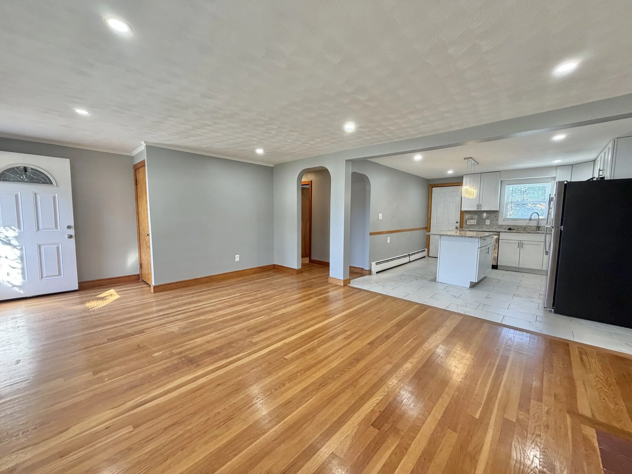 3 bed, 1 bath apartment for rent at 108 Brookline St, Watertown — photo 9 of 21