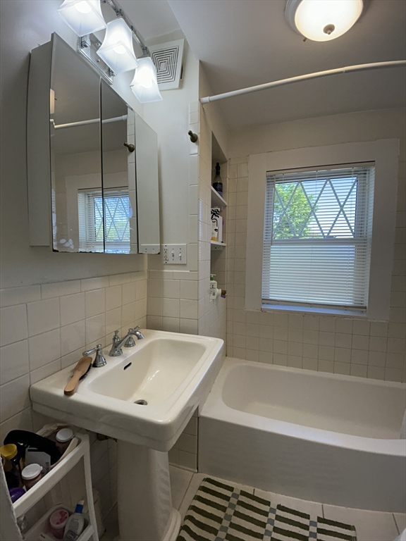 4 bed, 3 bath apartment for rent at 108 Brooks St Unit Single, Brighton — photo 25 of 30