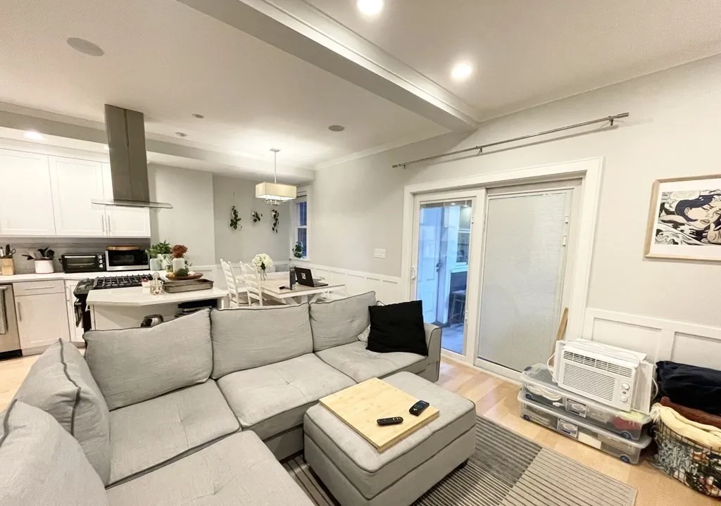 4 bed, 2 bath apartment for rent at 108 Buttonwood Unit 1, Boston — photo 6 of 12