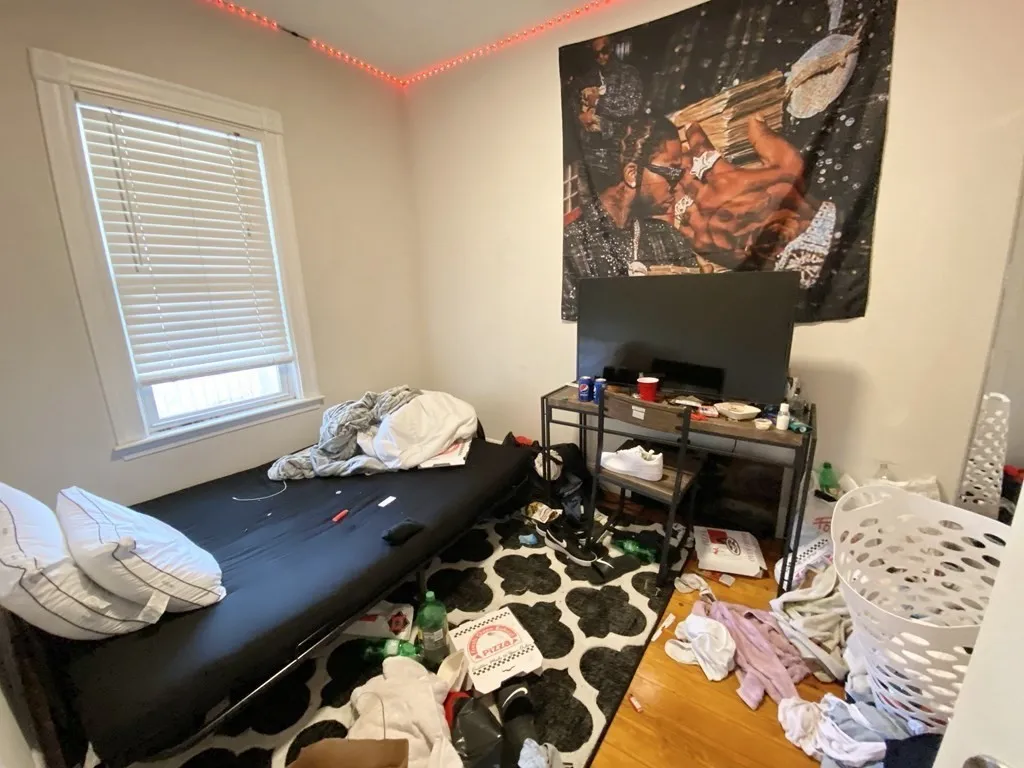 3 bed, 1 bath apartment for rent at 108 Buttonwood Unit 3, Boston — photo 6 of 10