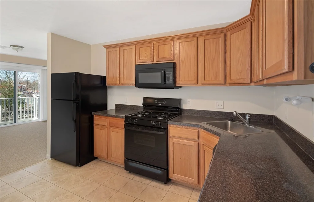 2 bed, 1 bath apartment for rent at 108 California Ave Unit 303, West Quincy — photo 5 of 11