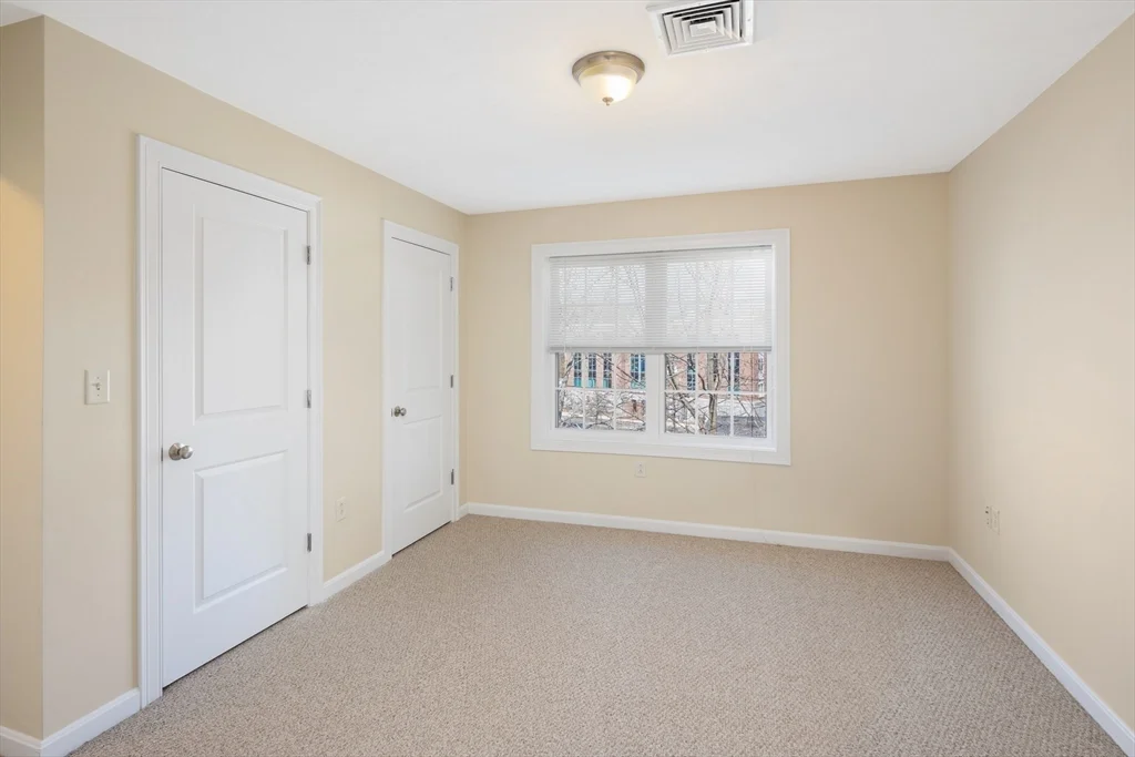 2 bed, 1 bath apartment for rent at 108 California Ave Unit 303, West Quincy — photo 8 of 11