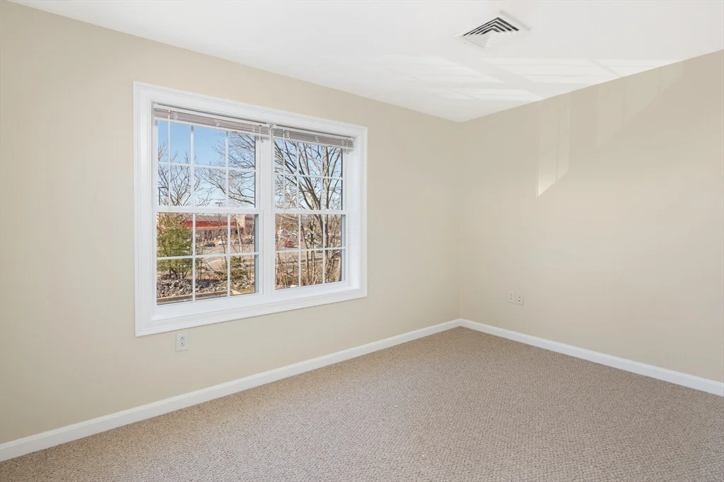 2 bed, 1 bath apartment for rent at 108 California Ave Unit 303, West Quincy — photo 9 of 11