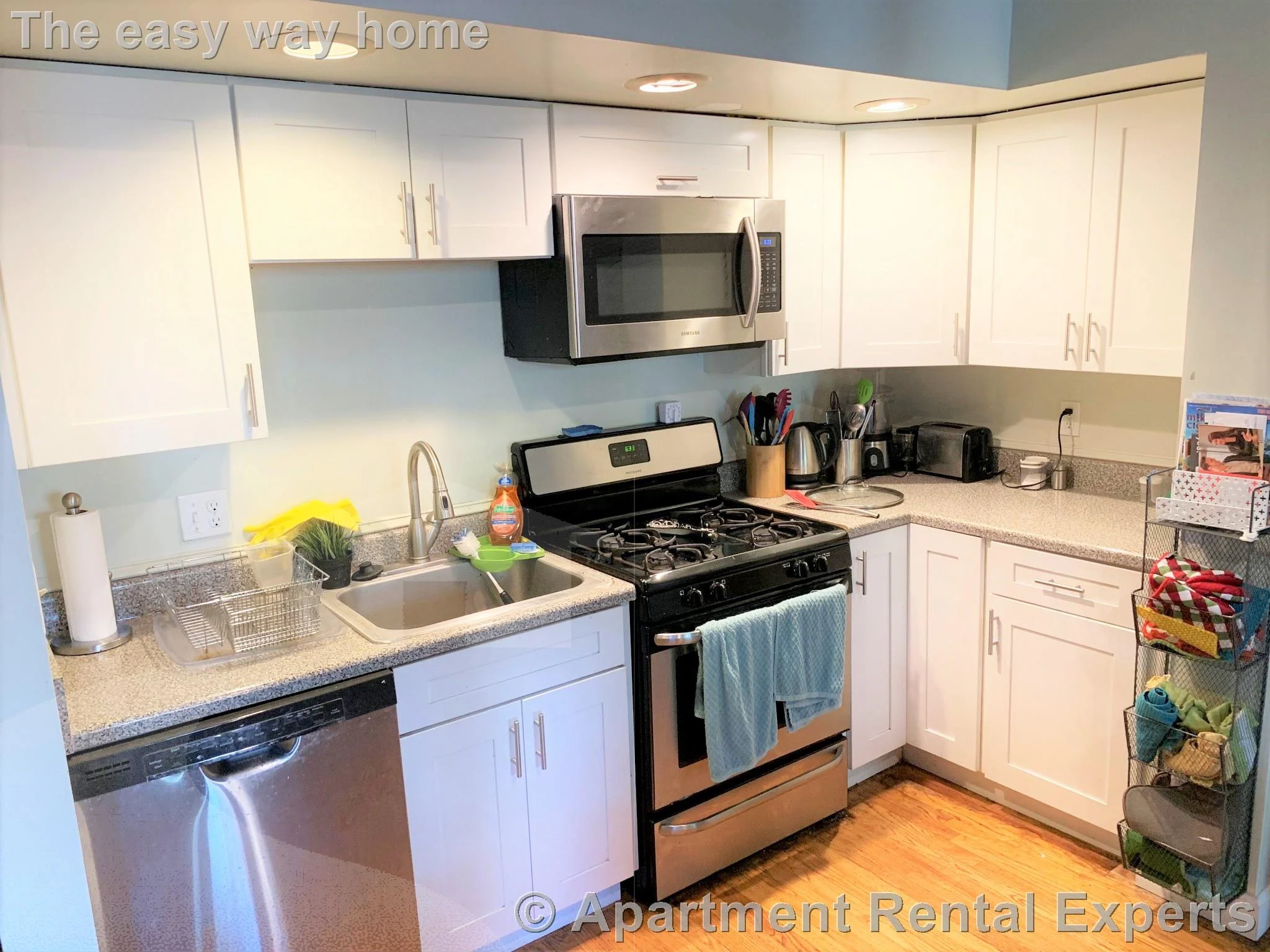 3 bed, 1 bath apartment for rent at 108 Central St Unit 1R, Winter Hill — photo 3 of 9