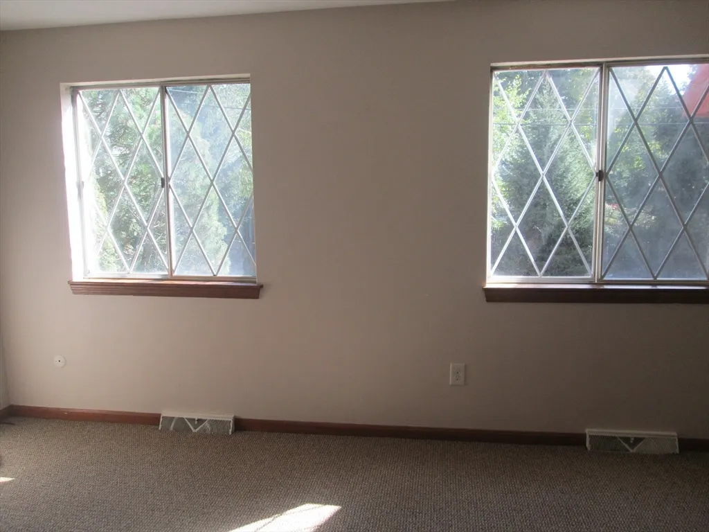 2 bed, 1 bath apartment for rent at 108 Clark St Unit 1, Belmont — photo 6 of 8
