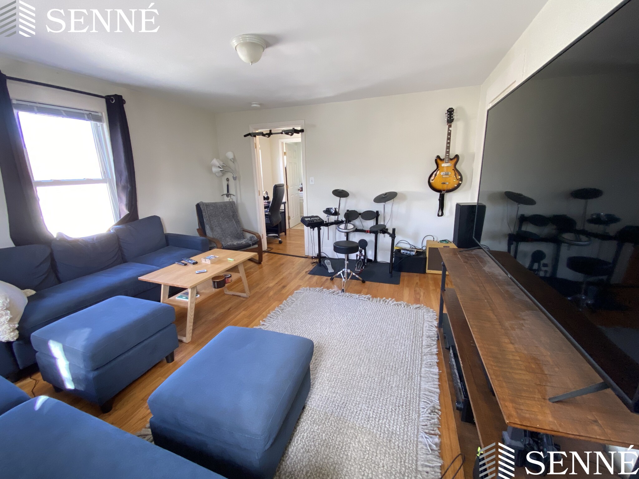 2 bed, 1 bath apartment for rent at 108 Columbia St Unit 108, The Port — photo 3 of 18