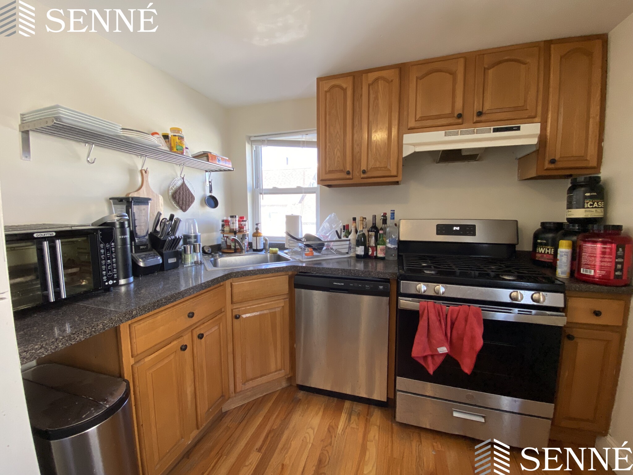 2 bed, 1 bath apartment for rent at 108 Columbia St Unit 108, The Port — photo 7 of 18