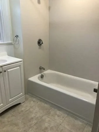 2 bed, 1 bath apartment for rent at 108 Cottage St Unit 1, Norwood — photo 3 of 18