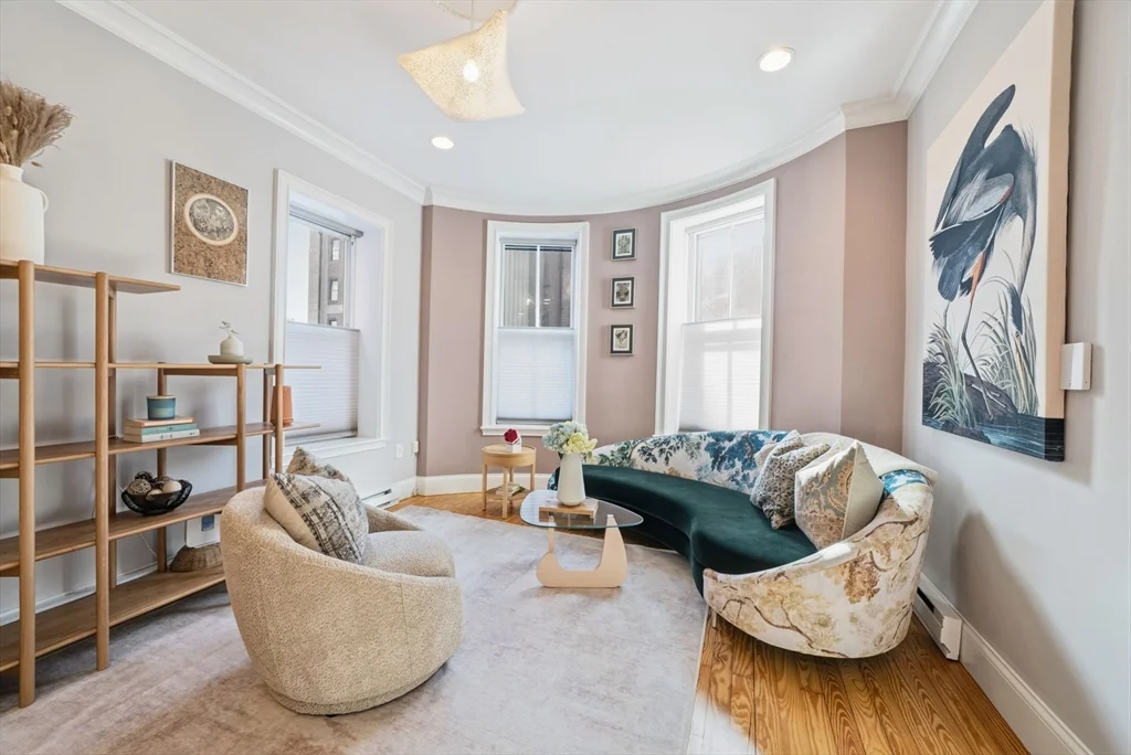 1 bed, 1 bath apartment for rent at 108 East Brookline St Unit 2, South End — photo 1 of 9
