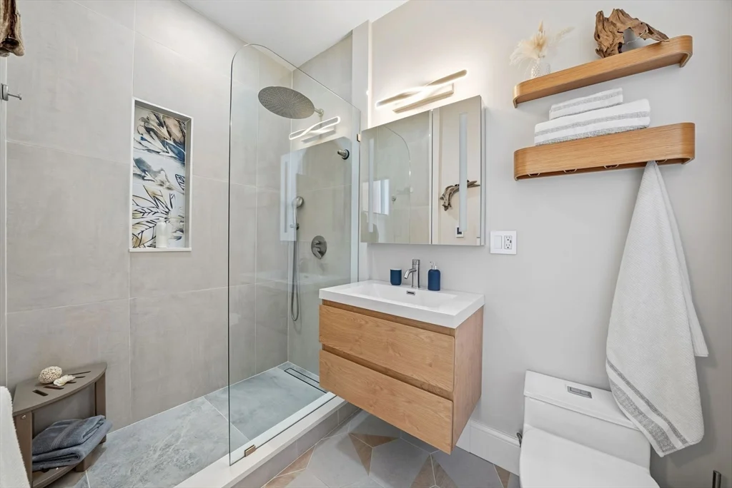 1 bed, 1 bath apartment for rent at 108 East Brookline St Unit 2, South End — photo 7 of 9