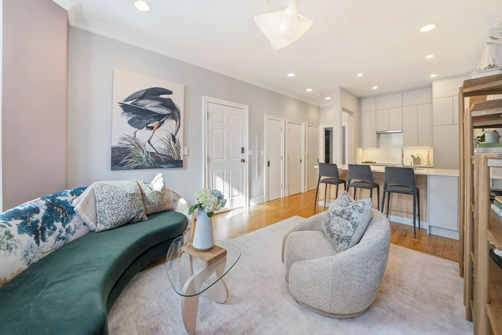 1 bed, 1 bath apartment for rent at 108 East Brookline St Unit 2, South End — photo 2 of 9