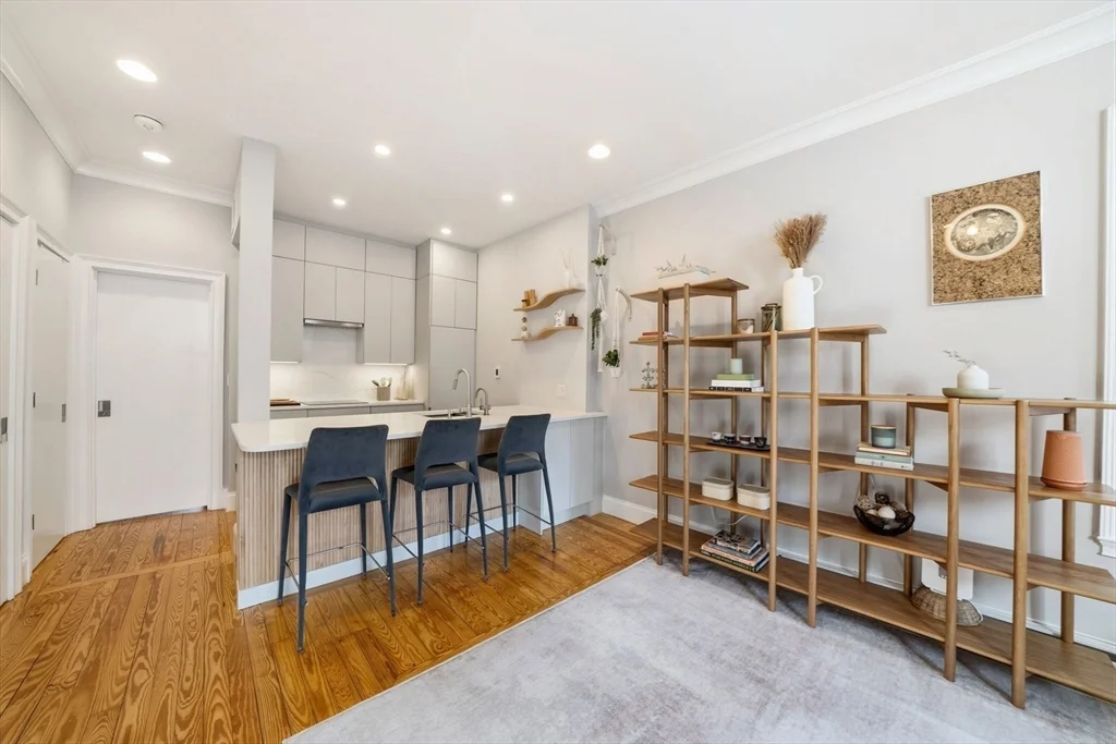1 bed, 1 bath apartment for rent at 108 East Brookline St Unit 2, South End — photo 3 of 9