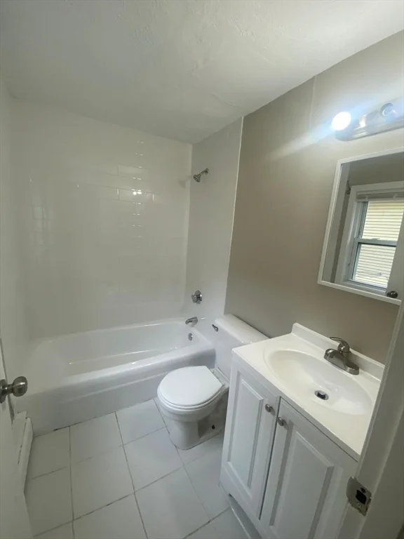 1 bed, 1 bath apartment for rent at 108 Franklin St Unit 19, Lynn — photo 12 of 12