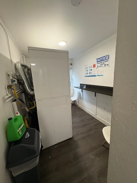 2 bed, 1 bath apartment for rent at 108 Franklin St Unit 23, Lynn — photo 6 of 6