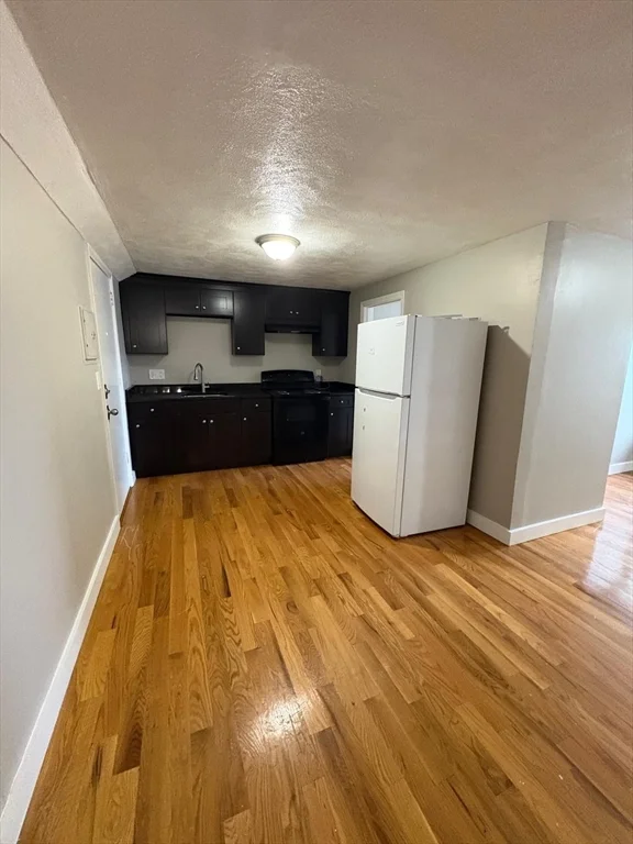 2 bed, 1 bath apartment for rent at 108 Franklin St Unit 24, Lynn — photo 2 of 13