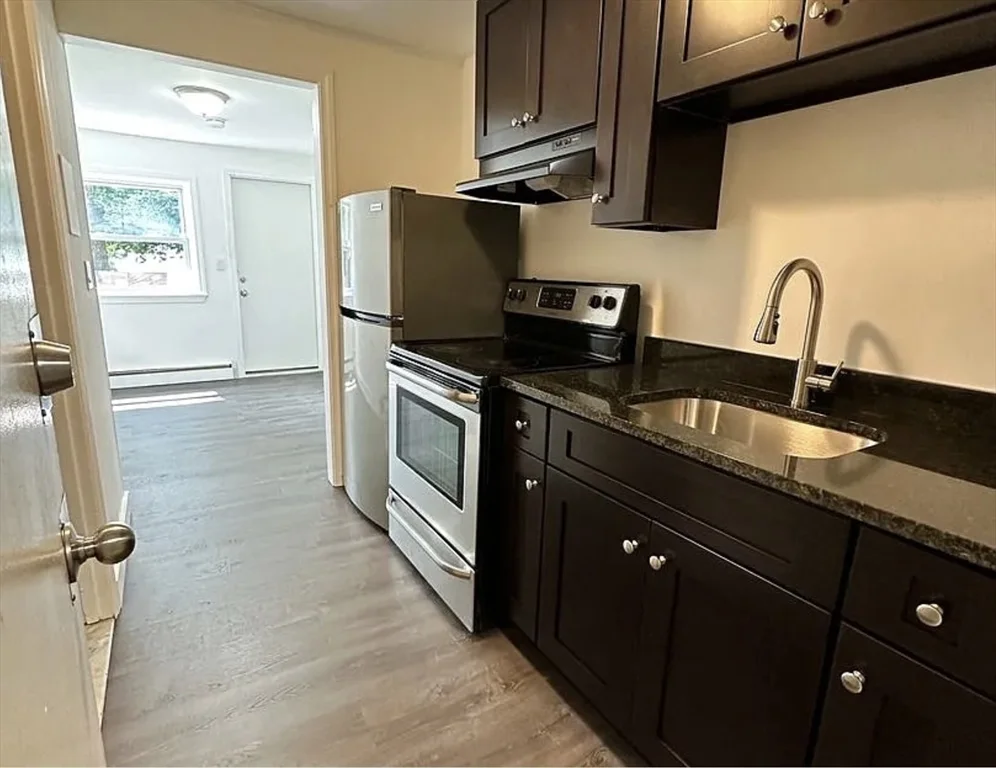 Studio bed, 1 bath apartment for rent at 108 Franklin St Unit 7, Lynn