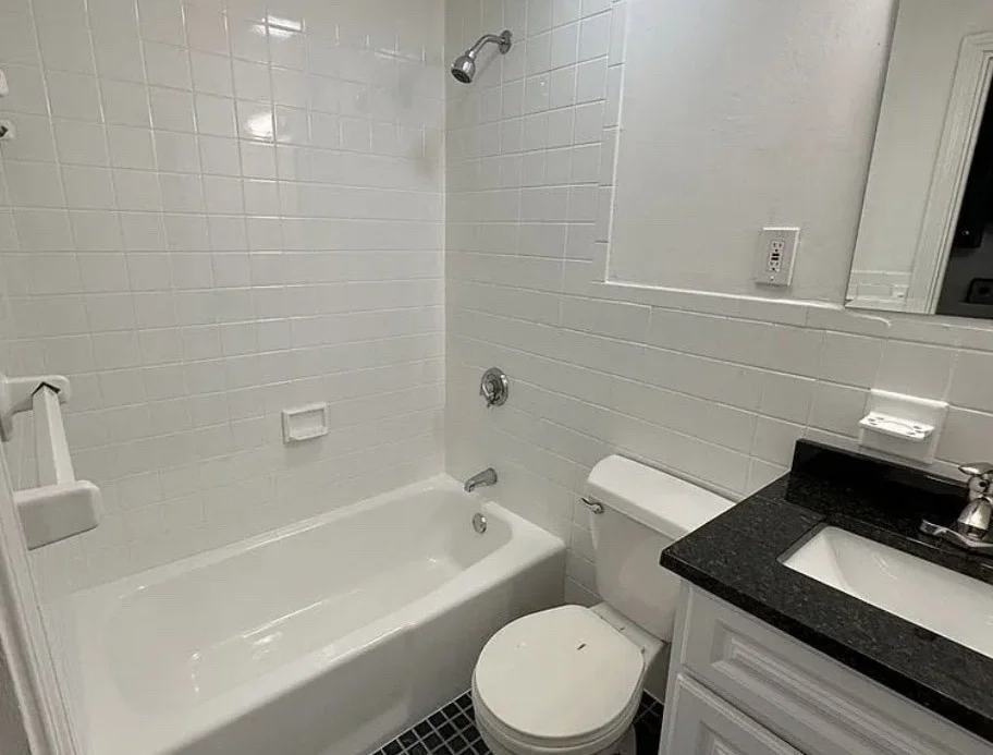 Studio bed, 1 bath apartment for rent at 108 Franklin St Unit 7, Lynn — photo 4 of 6