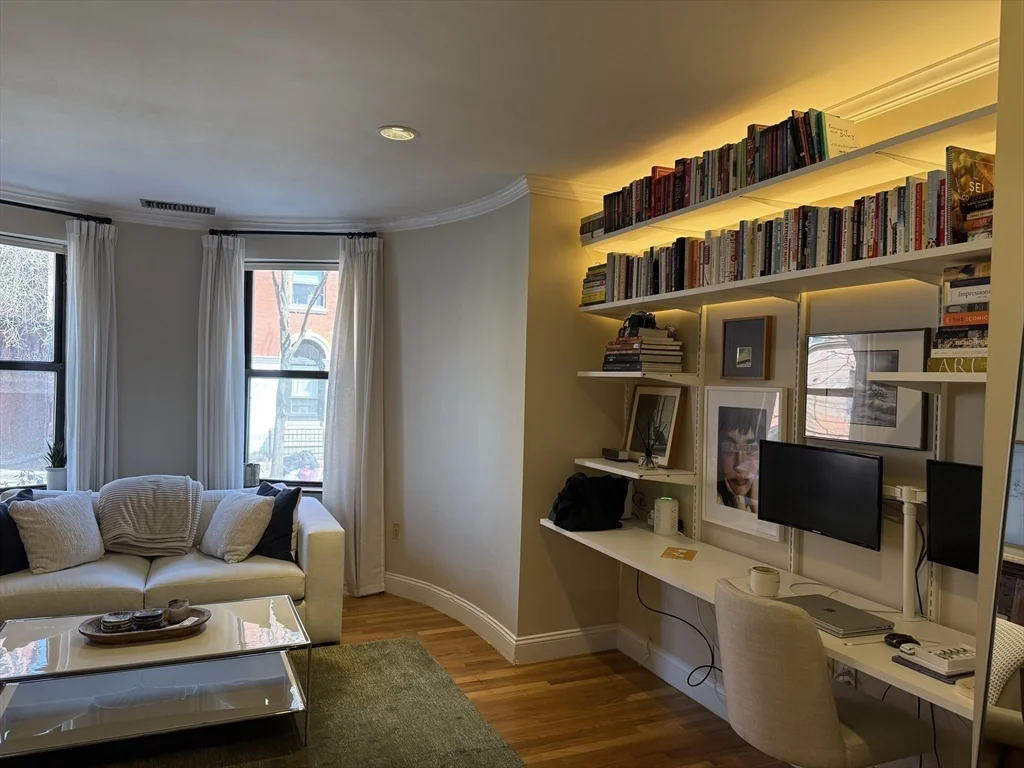 1 bed, 1 bath apartment for rent at 108 Gainsborough St Unit 102W, Fenway — photo 4 of 12