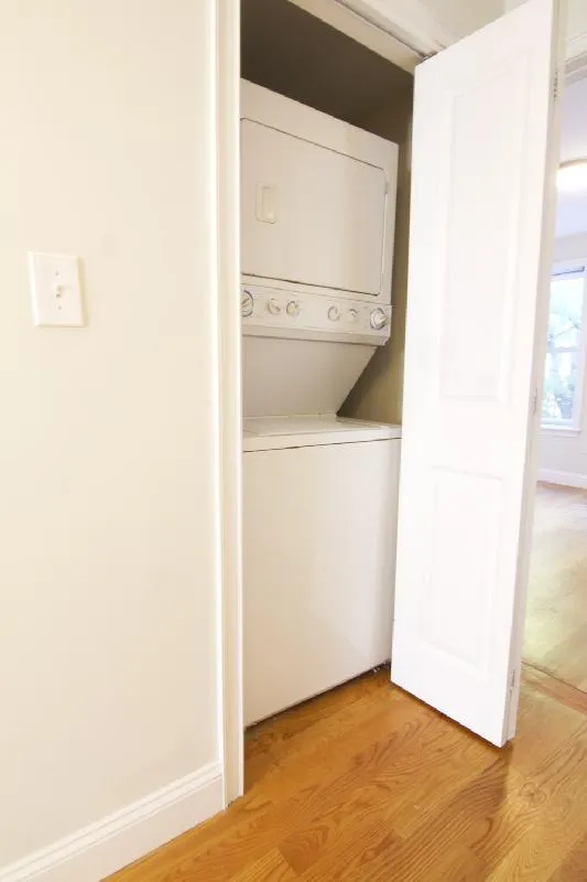3 bed, 1 bath apartment for rent at 108 Hammond St Unit 2, South End — photo 6 of 7
