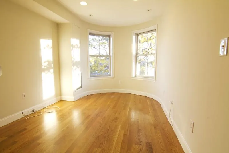 3 bed, 1 bath apartment for rent at 108 Hammond St Unit 2q, Roxbury — photo 6 of 6