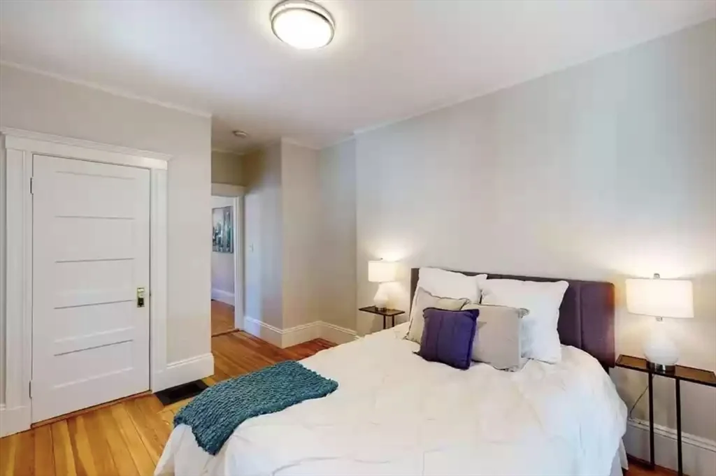 2 bed, 1 bath apartment for rent at 108 Heath St Unit 1, Winter Hill — photo 11 of 22