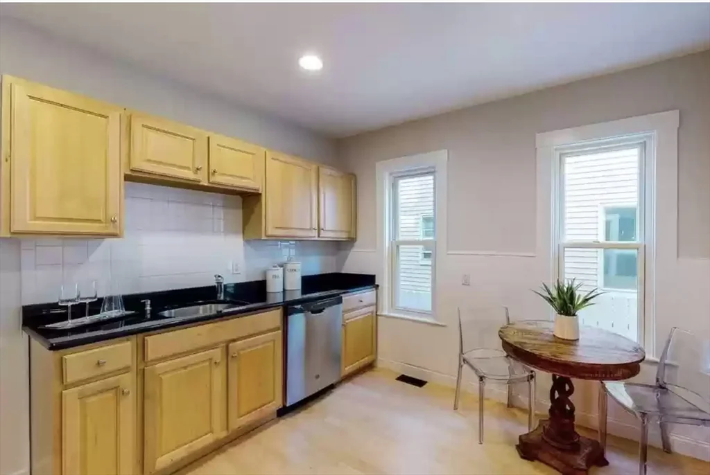 2 bed, 1 bath apartment for rent at 108 Heath St Unit 1, Winter Hill — photo 9 of 22