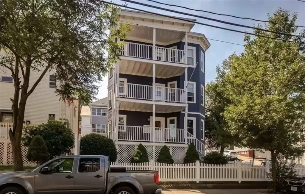 2 bed, 1 bath apartment for rent at 108 Heath St Unit 1, Winter Hill — photo 2 of 22