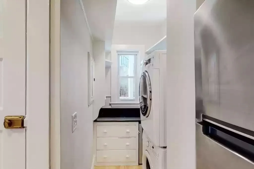 2 bed, 1 bath apartment for rent at 108 Heath St Unit 1, Winter Hill — photo 22 of 22