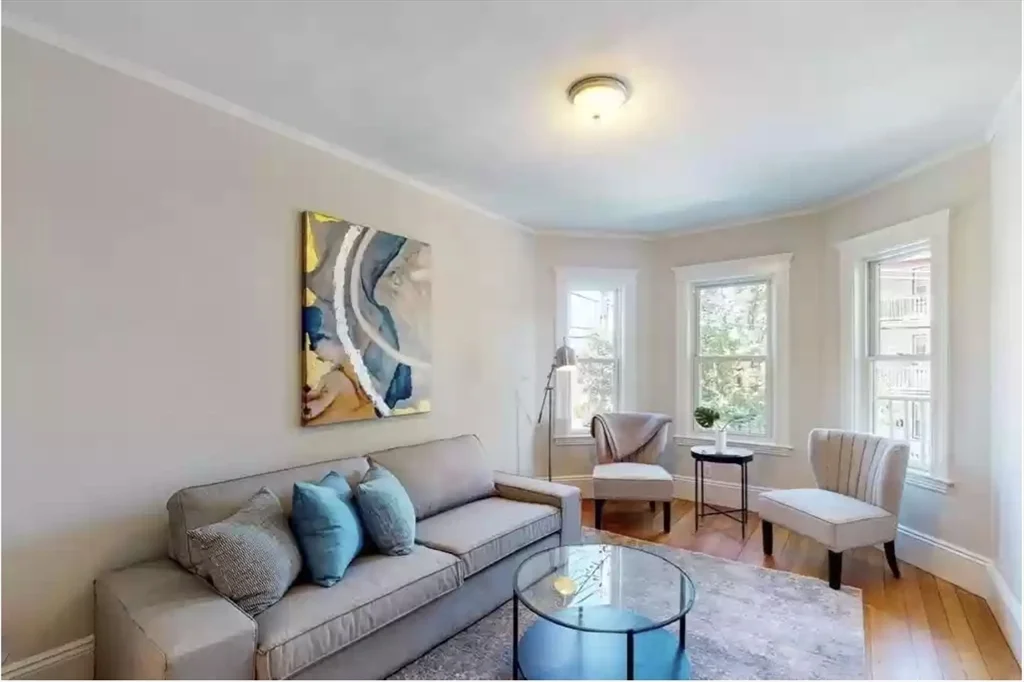 2 bed, 1 bath apartment for rent at 108 Heath St Unit 1, Winter Hill — photo 5 of 22