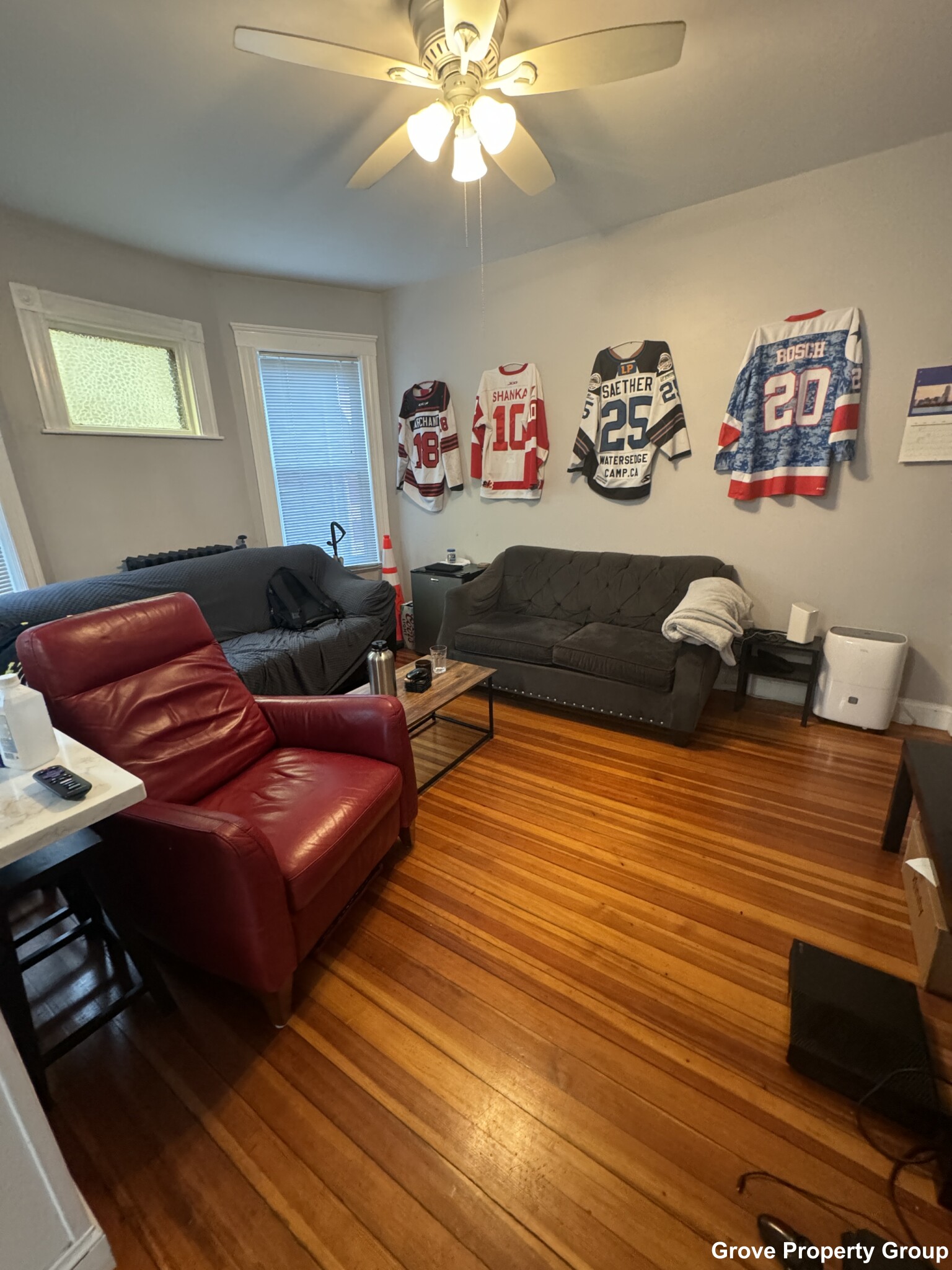4 bed, 1 bath apartment for rent at 108 Hillside St Unit 3, Mission Hill — photo 9 of 9