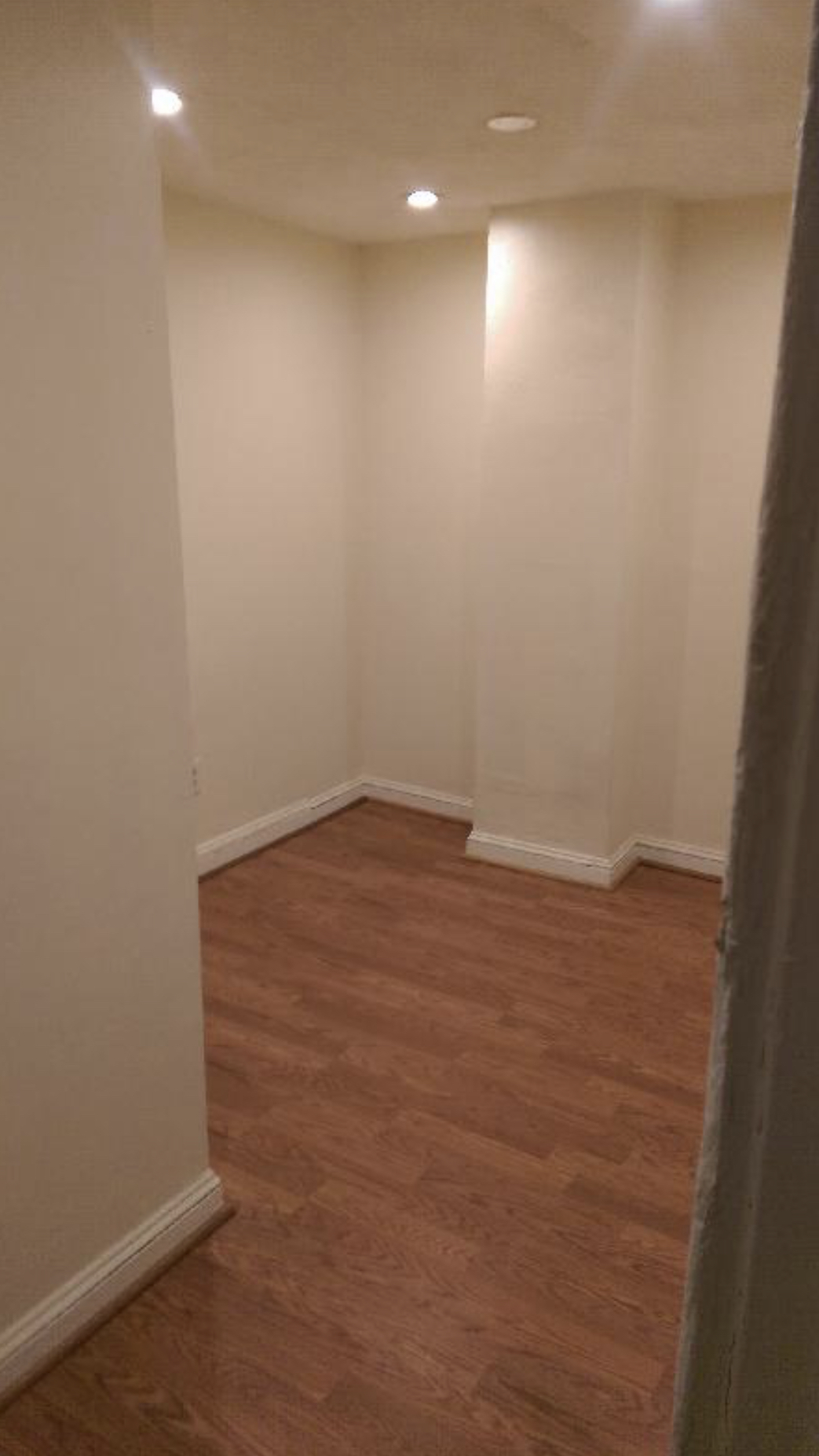 3 bed, 1.5 bath apartment for rent at 108 Hyde Park Ave Unit 1, Jamaica Plain — photo 3 of 7