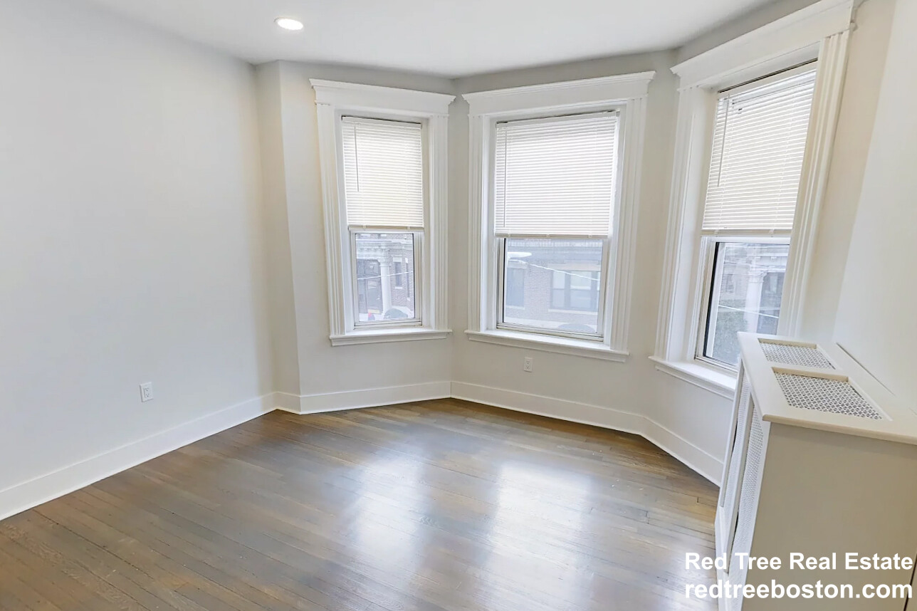 2 bed, 1 bath apartment for rent at 108 Jersey St Unit 6, Fenway — photo 4 of 15
