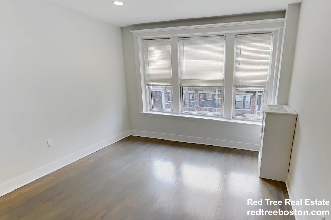 2 bed, 1 bath apartment for rent at 108 Jersey St Unit 6, Fenway — photo 7 of 15