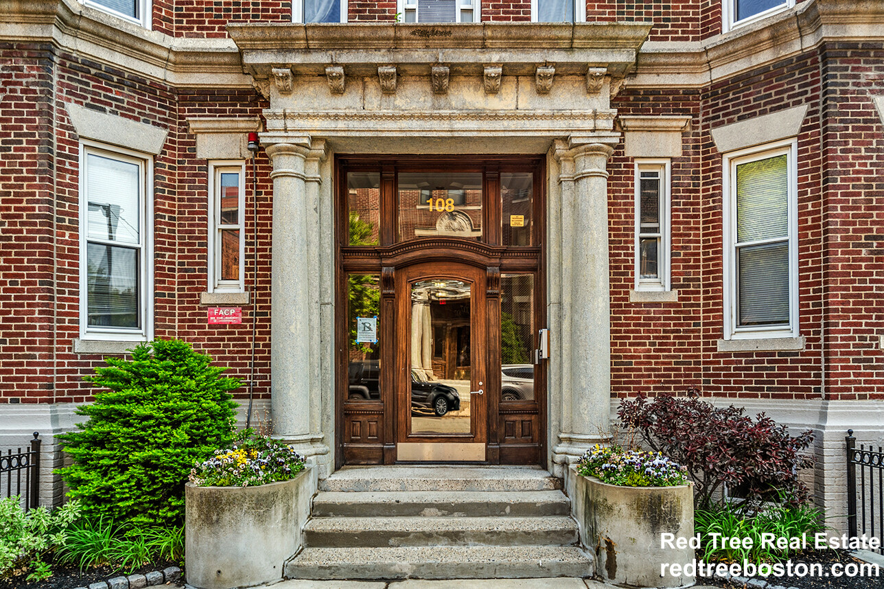 2 bed, 1 bath apartment for rent at 108 Jersey St Unit 6, Fenway — photo 12 of 15