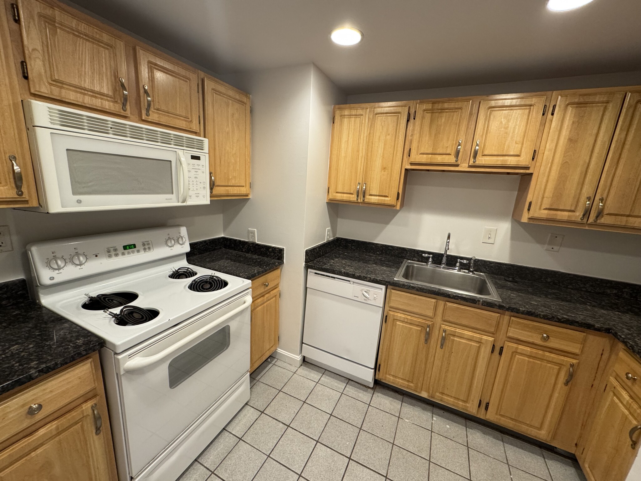 1 bed, 1 bath apartment for rent at 108 Jersey St Unit C, Fenway — photo 7 of 15