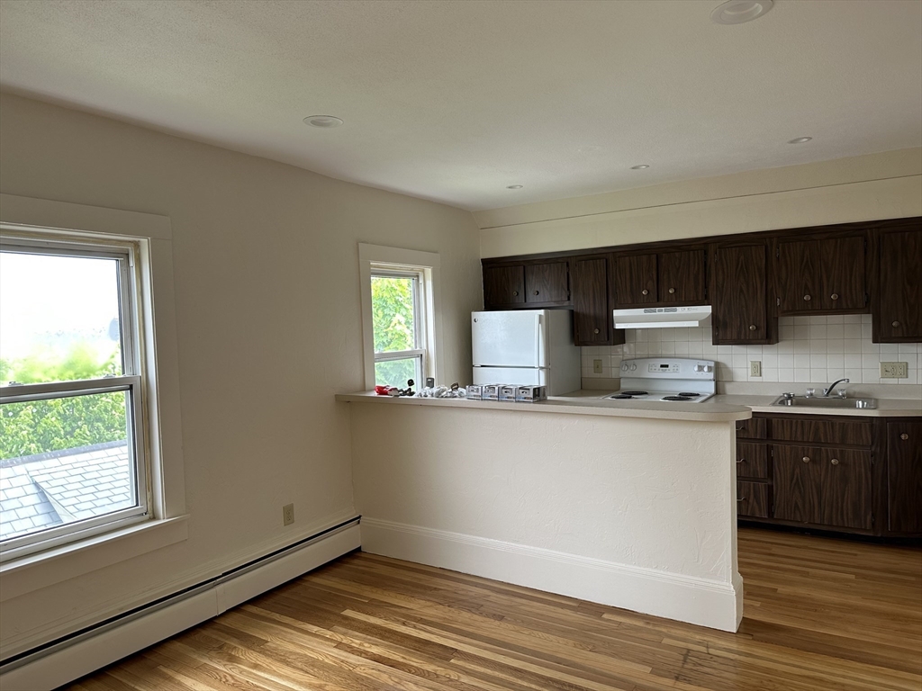 2 bed, 1 bath apartment for rent at 108 Lewis St Unit 5, Lynn — photo 4 of 17