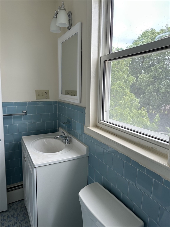 2 bed, 1 bath apartment for rent at 108 Lewis St Unit 5, Lynn — photo 14 of 17