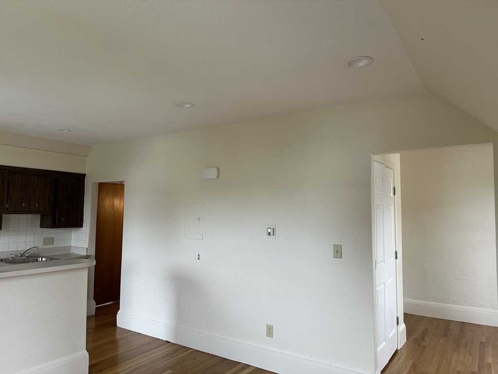 2 bed, 1 bath apartment for rent at 108 Lewis St Unit 5, Lynn — photo 5 of 17