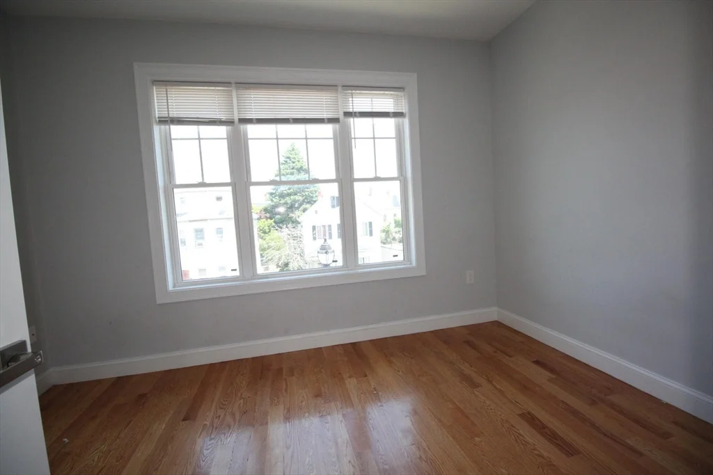2 bed, 1 bath apartment for rent at 108 Main St Unit 108, Everett — photo 9 of 12
