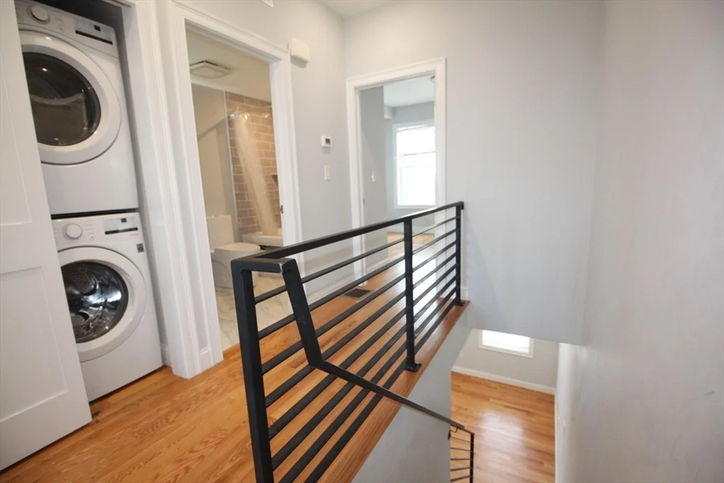 2 bed, 1 bath apartment for rent at 108 Main St Unit 108, Everett — photo 12 of 12